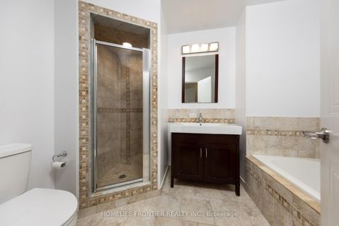 Photo 18 at 289 - 23 Observatory Lane, Observatory, Richmond Hill