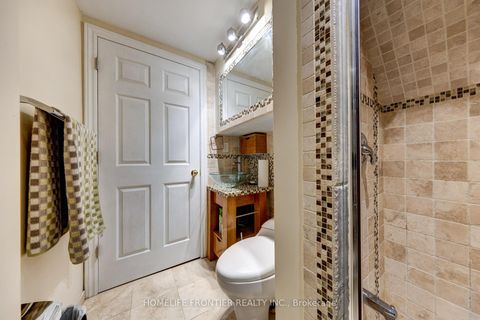 Photo 23 at 289 - 23 Observatory Lane, Observatory, Richmond Hill