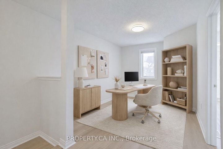 Photo 1 at 46 - 1051 On Bogart Circle, College Manor, Newmarket