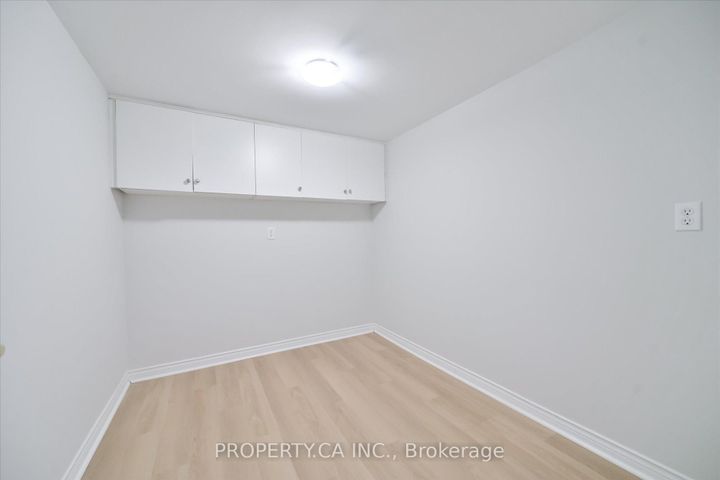 Photo 29 at 46 - 1051 On Bogart Circle, College Manor, Newmarket