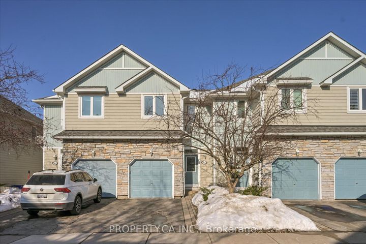 Photo 30 at 46 - 1051 On Bogart Circle, College Manor, Newmarket