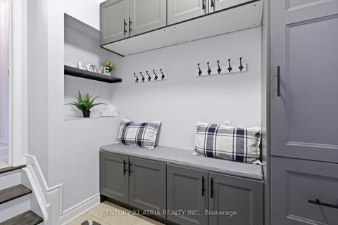 Photo 17 at 18 Abbott Avenue, Bayview Northeast, Aurora