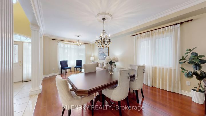 Photo 4 at 64 Cezanne Trail, Patterson, Vaughan