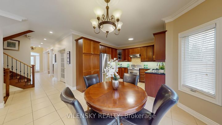 Photo 12 at 64 Cezanne Trail, Patterson, Vaughan