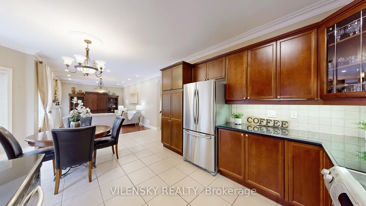 Photo 15 at 64 Cezanne Trail, Patterson, Vaughan