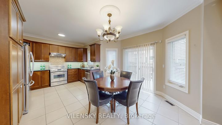 Photo 17 at 64 Cezanne Trail, Patterson, Vaughan