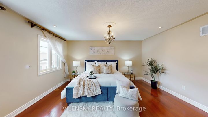 Photo 26 at 64 Cezanne Trail, Patterson, Vaughan