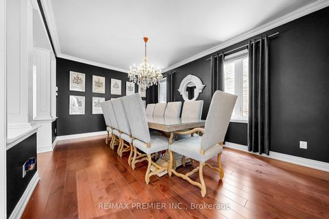 Photo 4 at 176 Headwind Boulevard, Vellore Village, Vaughan