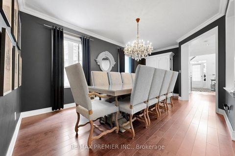 Photo 5 at 176 Headwind Boulevard, Vellore Village, Vaughan