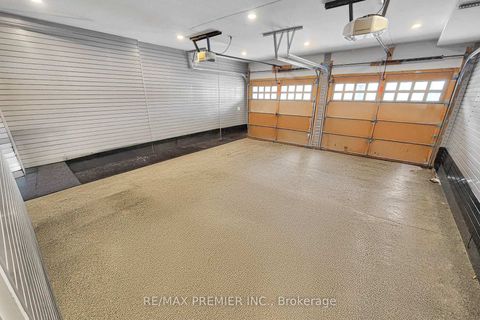 Photo 41 at 176 Headwind Boulevard, Vellore Village, Vaughan