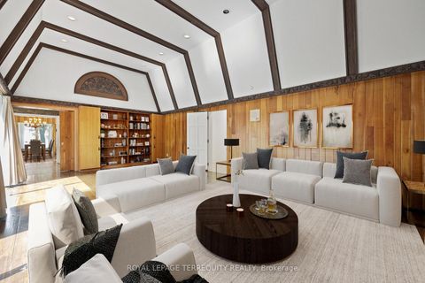 Photo 21 at 2 Chieftain Crescent, Windfields, Toronto