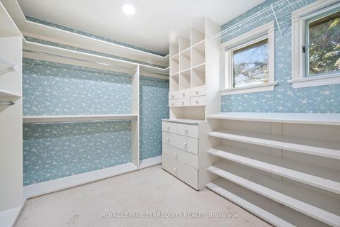 Photo 31 at 2 Chieftain Crescent, Windfields, Toronto