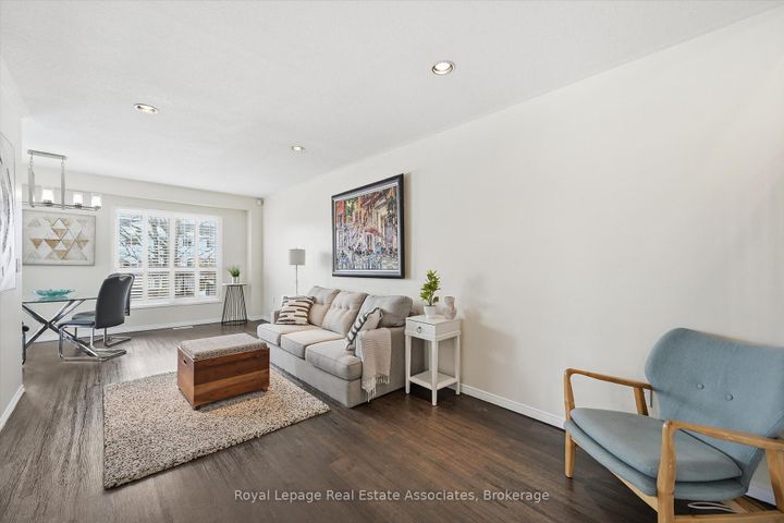 Photo 3 at 35 - 346 Highland Road W, Stoney Creek Mountain, Hamilton