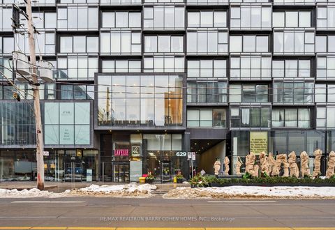 Photo 2 at 732 - 629 King Street W, Waterfront Communities C1, Toronto