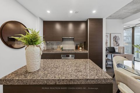 Photo 6 at 732 - 629 King Street W, Waterfront Communities C1, Toronto