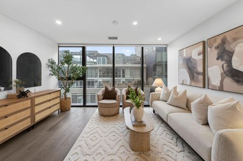 Photo 15 at 732 - 629 King Street W, Waterfront Communities C1, Toronto