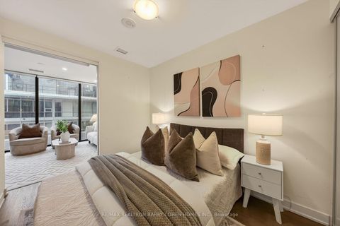 Photo 21 at 732 - 629 King Street W, Waterfront Communities C1, Toronto