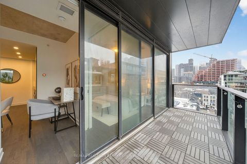 Photo 27 at 732 - 629 King Street W, Waterfront Communities C1, Toronto