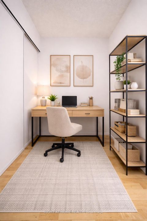 Photo 4 at 404 - 601 Kingston Road, The Beaches, Toronto