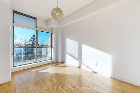 Photo 12 at 404 - 601 Kingston Road, The Beaches, Toronto