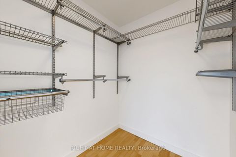 Photo 16 at 404 - 601 Kingston Road, The Beaches, Toronto