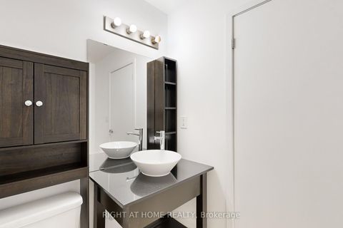 Photo 22 at 404 - 601 Kingston Road, The Beaches, Toronto