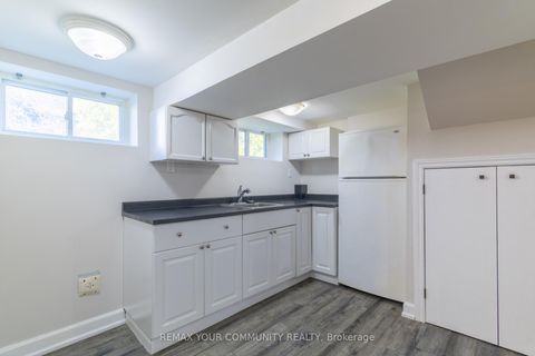 Photo 14 at 210 Cox Mill Road, Painswick North, Barrie