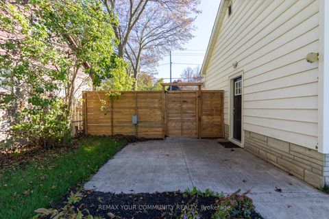 Photo 18 at 210 Cox Mill Road, Painswick North, Barrie