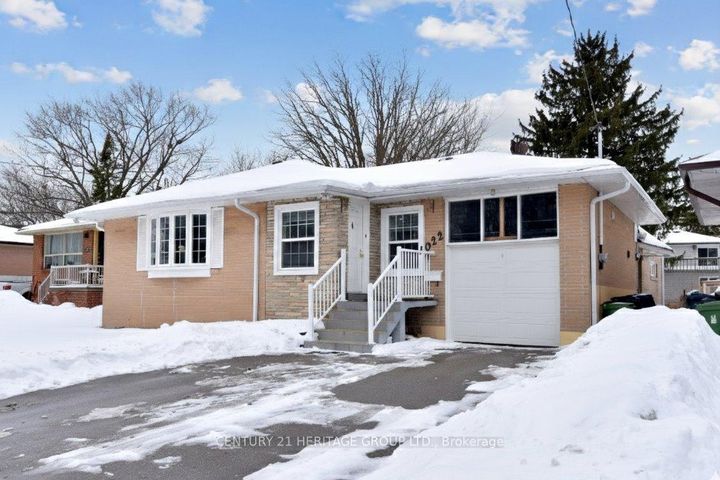 Photo 1 at 1022 Willowdale Avenue, Newtonbrook East, Toronto