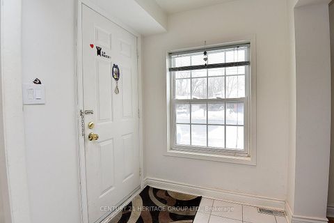 Photo 3 at 1022 Willowdale Avenue, Newtonbrook East, Toronto