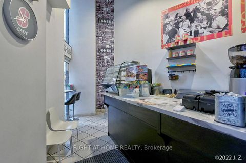 Photo 5 at Unit 9 - 1033 Bay Street, Bay Street Corridor, Toronto