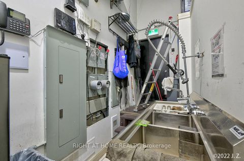 Photo 13 at Unit 9 - 1033 Bay Street, Bay Street Corridor, Toronto