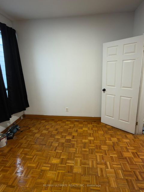 Photo 20 at 33 Shannon Street, Bellwoods, Toronto