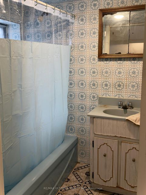 Photo 29 at 33 Shannon Street, Bellwoods, Toronto