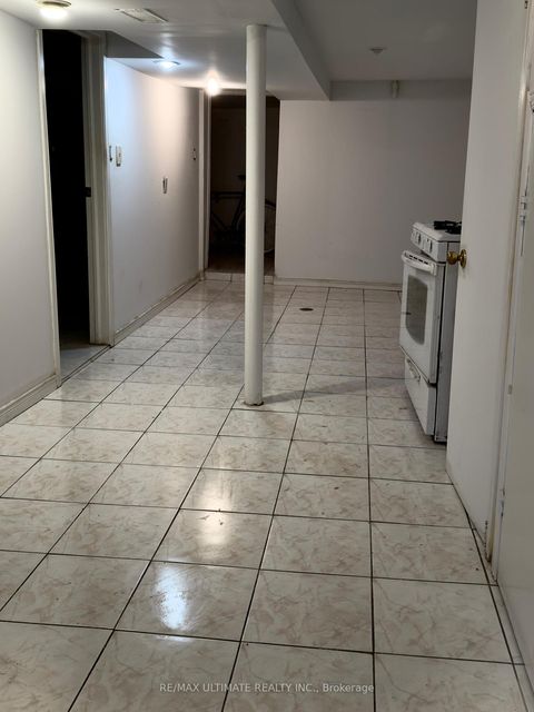 Photo 31 at 33 Shannon Street, Bellwoods, Toronto