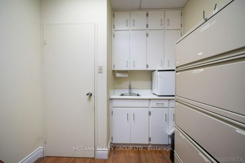 Photo 13 at 502 - 600 Sherbourne Street, North St. James Town, Toronto