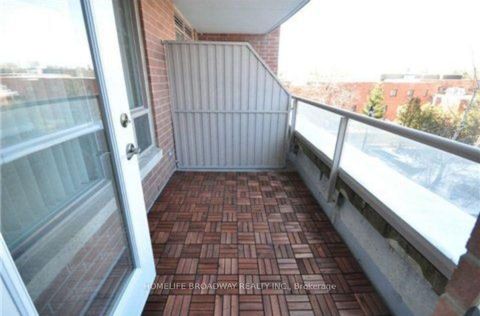 Photo 1 at 315 - 2 Clairtrell Road, Willowdale East, Toronto