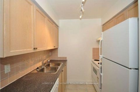 Photo 2 at 315 - 2 Clairtrell Road, Willowdale East, Toronto