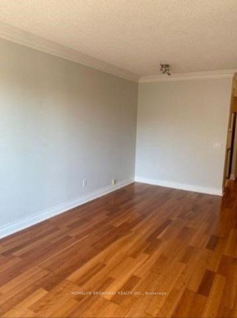 Photo 5 at 315 - 2 Clairtrell Road, Willowdale East, Toronto