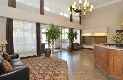 Photo 24 at 315 - 2 Clairtrell Road, Willowdale East, Toronto