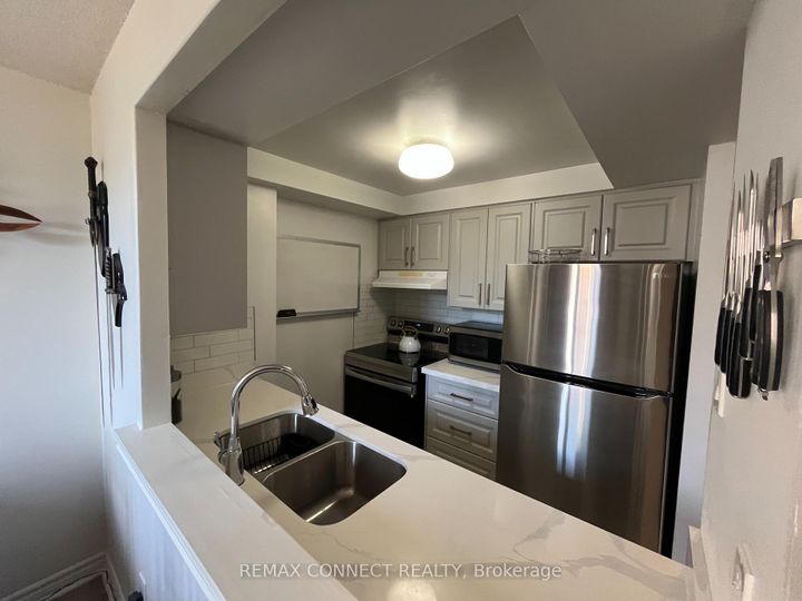 Photo 12 at 601 - 117 Gerrard Street, Yonge Corridor, Toronto