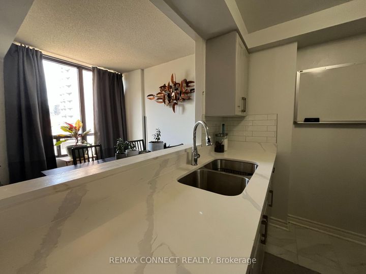 Photo 14 at 601 - 117 Gerrard Street, Yonge Corridor, Toronto