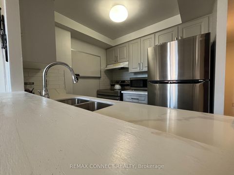 Photo 11 at 601 - 117 Gerrard Street, Yonge Corridor, Toronto