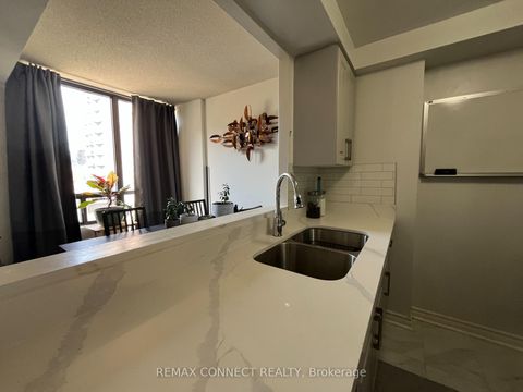 Photo 14 at 601 - 117 Gerrard Street, Yonge Corridor, Toronto