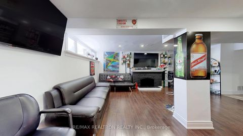 Photo 25 at 68 Marlin Court, London, Newmarket