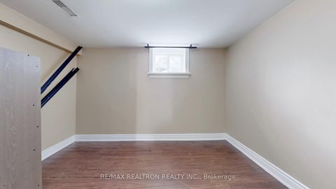 Photo 33 at 68 Marlin Court, London, Newmarket