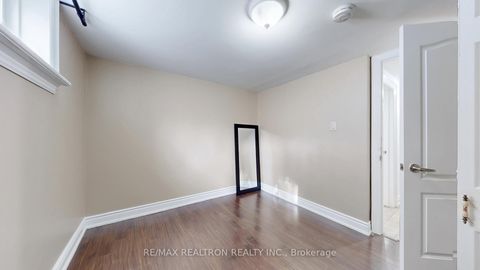 Photo 34 at 68 Marlin Court, London, Newmarket