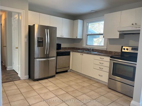 Photo 2 at 66 North Lake Road, Oak Ridges, Richmond Hill