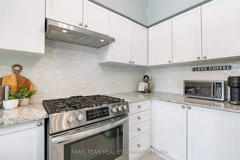 Photo 6 at 36 Connaught Lane, Shore, Barrie