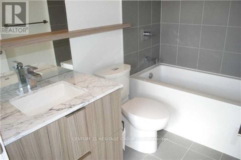 Photo 8 at 512 - 6 Parkwood Avenue, Casa Loma, Toronto